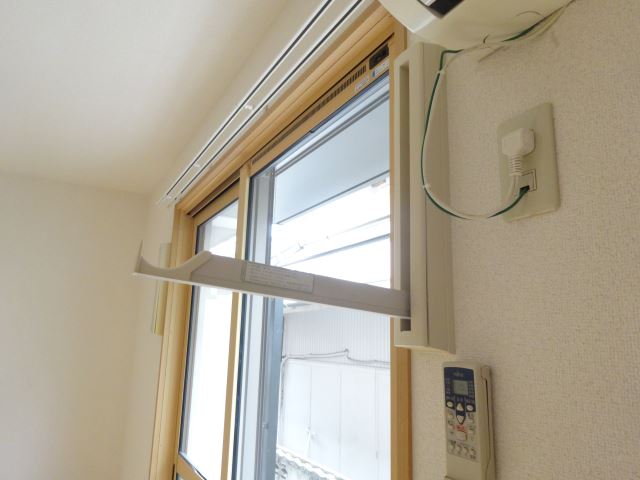コーポイーグルⅡ 室内に物干し金物設置