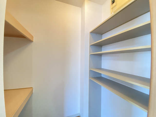 エクセル山中 収納