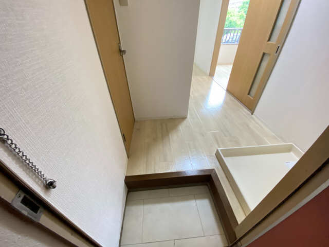 ニシオビル 玄関