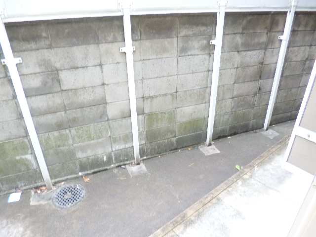 プチメゾン川原 ベランダ