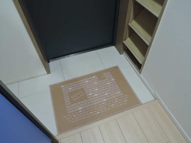 ヴィオレ山手 玄関