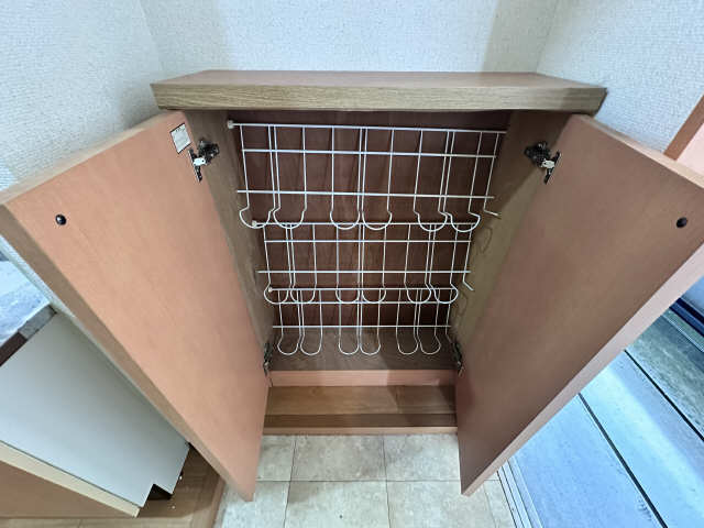 四ッ谷リーブル シューズボックス