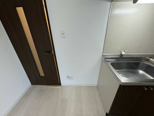 ＣＯＵＲＴ　ＥＡＳＴ 冷蔵庫置き場