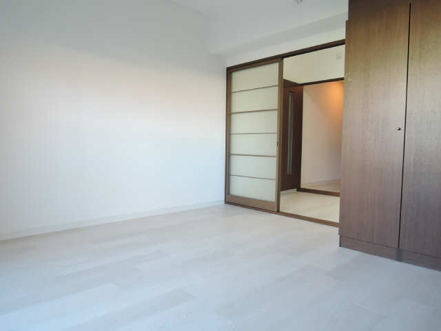 ＣＯＵＲＴ　ＥＡＳＴ リビング