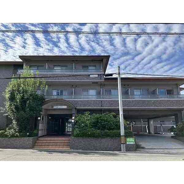 ベレーサ本山 建物外観