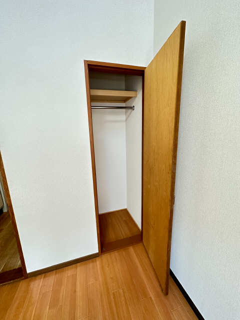 エレガンスＳＡＷＡＤＡ 収納