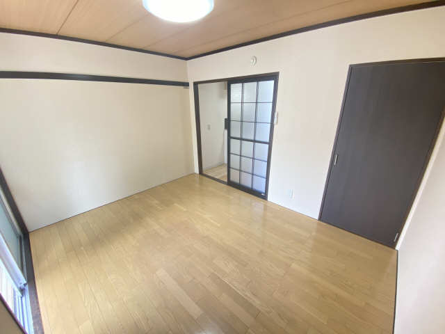 メゾン栗林 リビング