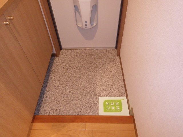 藤陽ビル 玄関