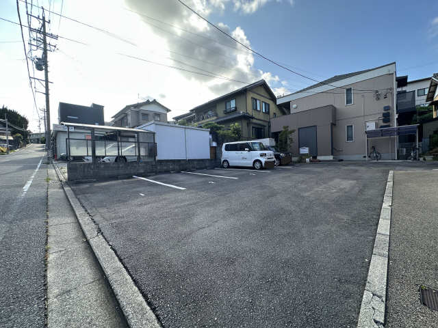 シャンブルＫＮ 駐車場