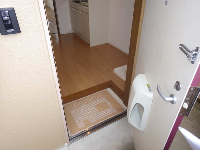 ルーム打越 玄関