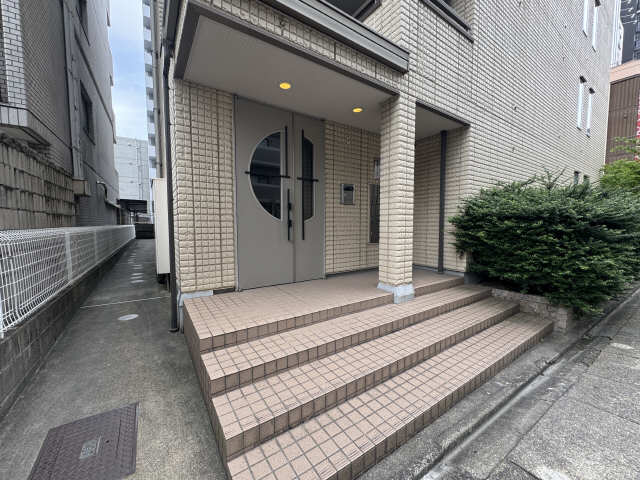 カンパーナ春岡 エントランス