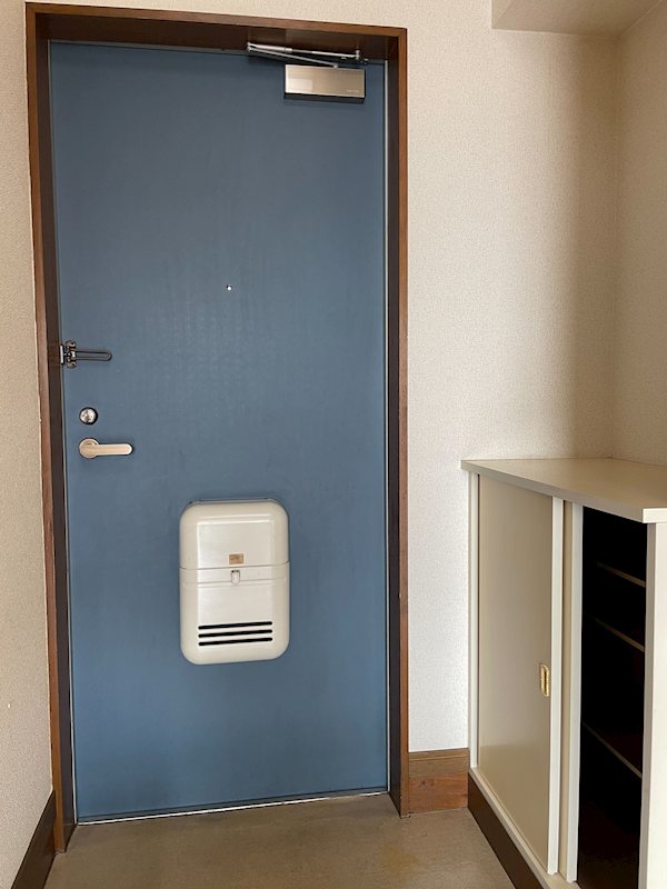 エイブルどやま 玄関