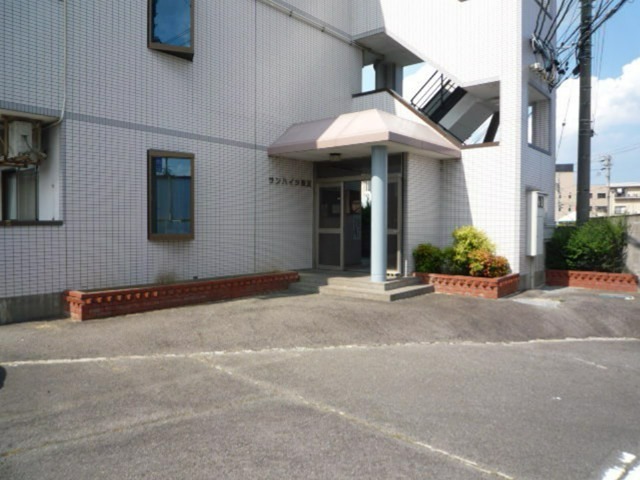 サンハイツ栗真 外観