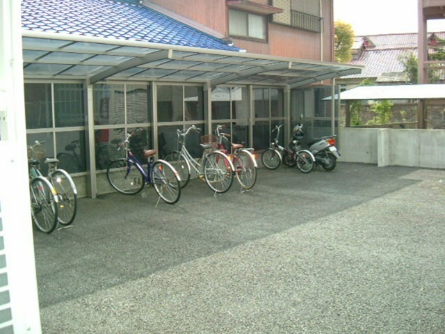 サウスゲート 駐輪場