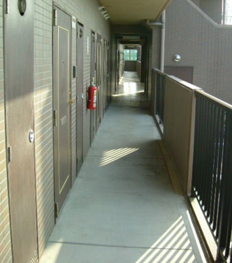 KURIMAマンション 共用廊下