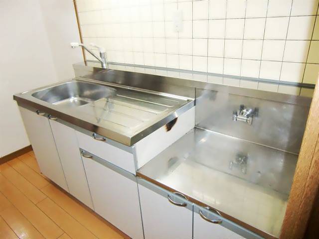 サンモール菊井 使い勝手の良さそうなキッチンです
