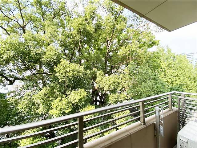 フォレスト那古野 緑がたくさんです。