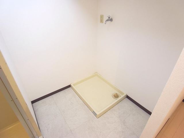 ＭＴなごの１００１ 室内洗濯機置場