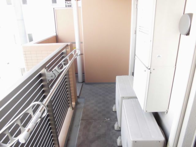 エスティメゾン東別院 間口があるので、ベランダも大きいですね