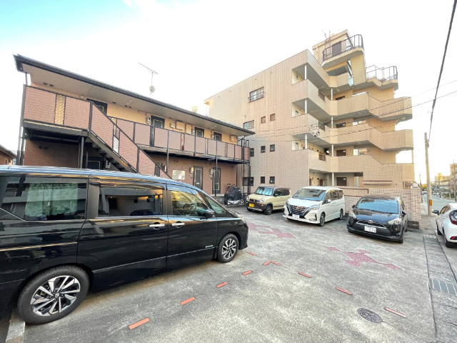 クレール藤ヶ丘 駐車場