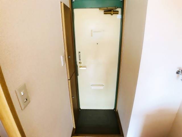 エステートピア浅井Ⅲ 玄関
