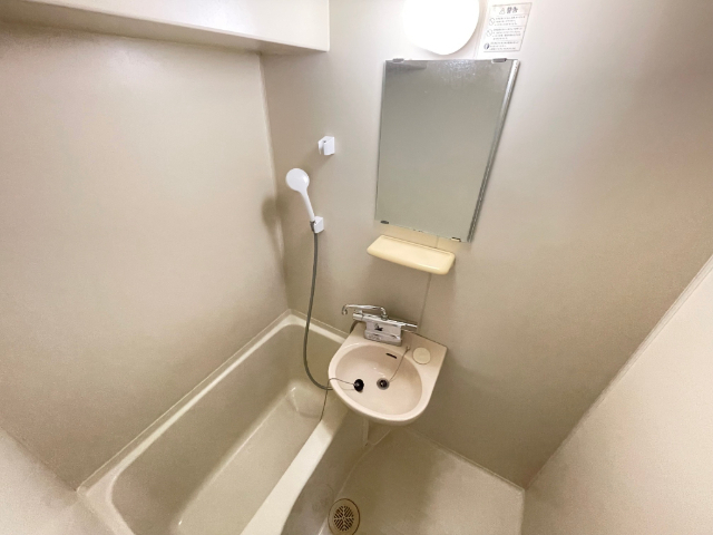 長谷川１２番館 バス・シャワールーム
