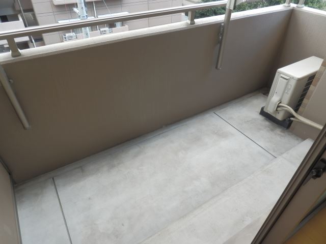 Ｆｏｒｅｓｔａ山西 ゆったりとした広さのあるベランダです。