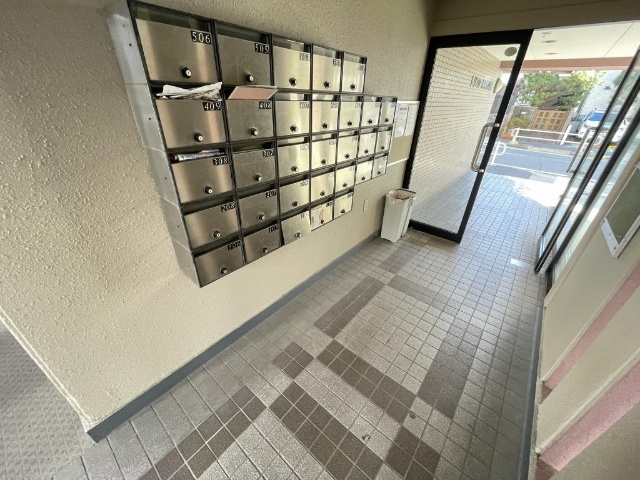 トリコロールハウス加藤 別号室を掲載中