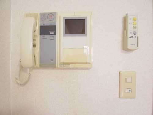 トリニティ那古野 モニター付きインターホン