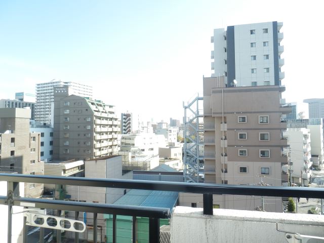パル松ヶ枝 エントランス