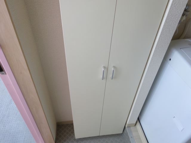 サニーホームズ 玄関