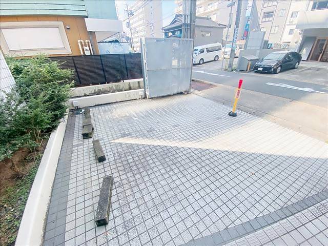 グロリア藤見が丘 駐車場