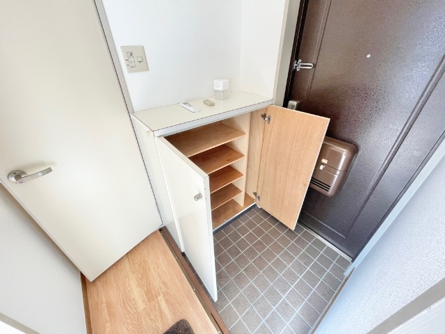 明和マンション ※本画像はCGで作成しており、実際は家具家電が付いておりません。