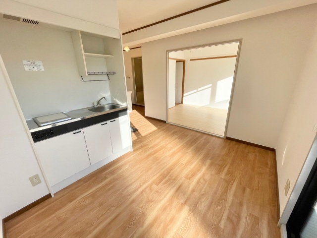 明和マンション キッチン