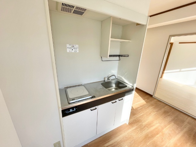 明和マンション キッチン