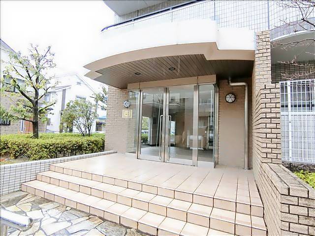 Ceres宝が丘 エントランス