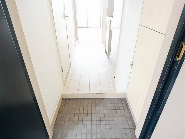 エクセレンス山中 玄関