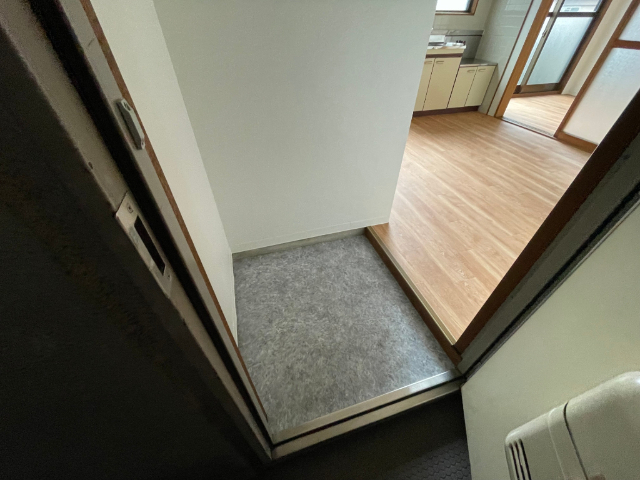シティハイツ東海 玄関