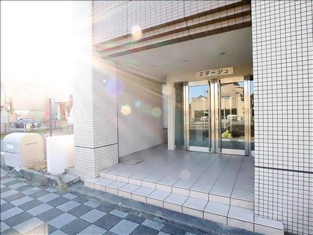 エタージュ エントランス