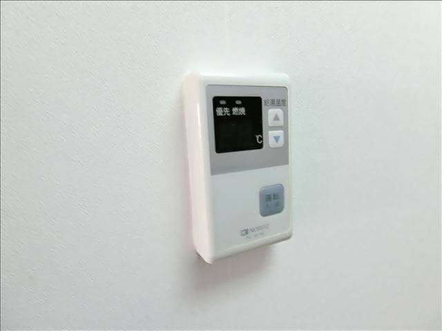 アイリス八事 給湯パネル