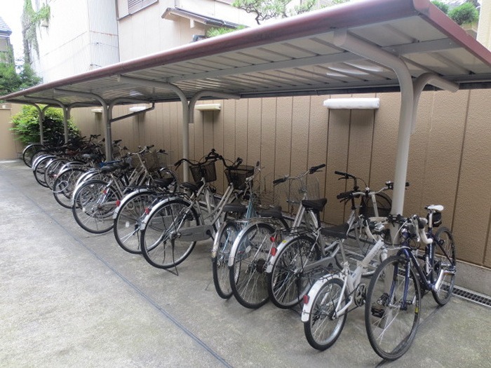 ライオンズマンション名大ウエスト 駐輪場