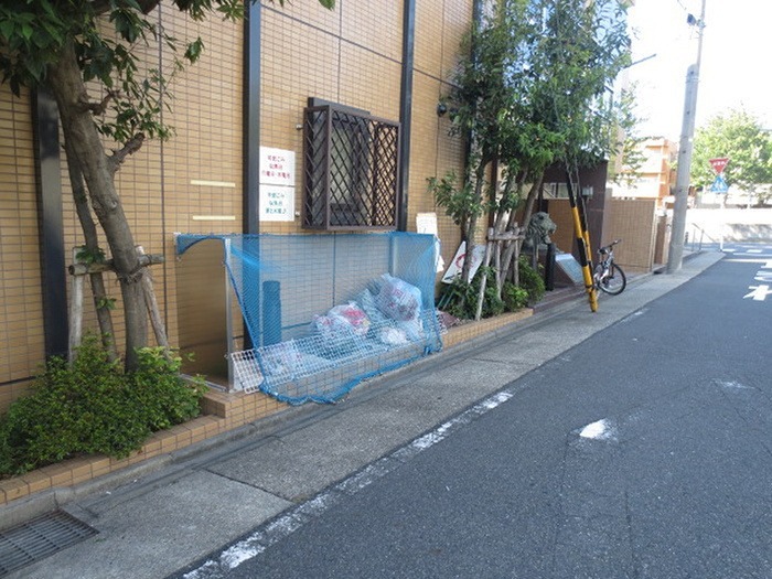 ライオンズマンション名大ウエスト ゴミ捨て場