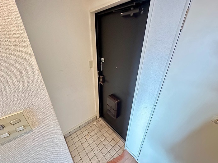 リルオズモール 玄関