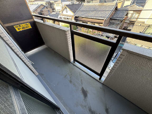 ヴィヴィアンロゼ ベランダ