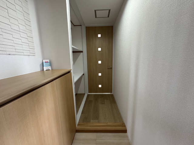 ユース山手館 玄関