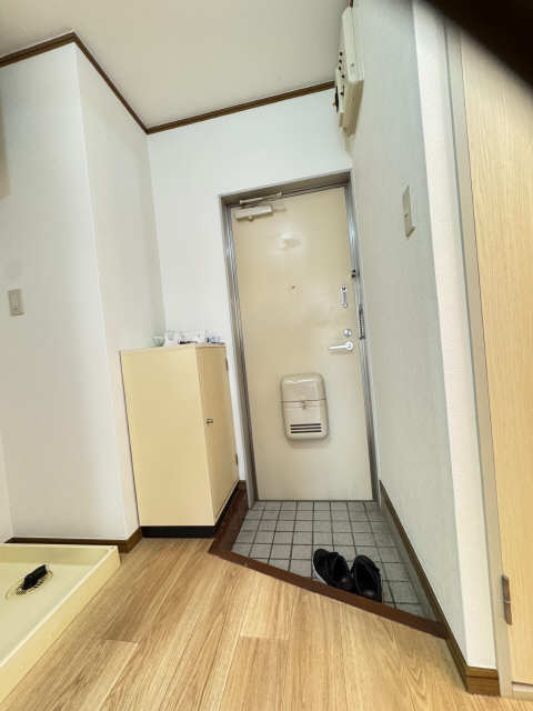  SURPLUS ONEちひろＡ棟 玄関