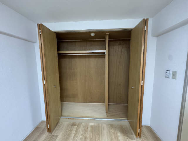 ニシオビル 収納