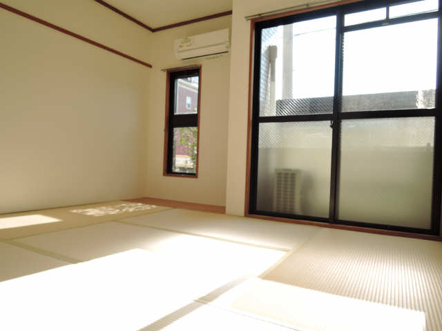 ハイライフ本山 リビング
