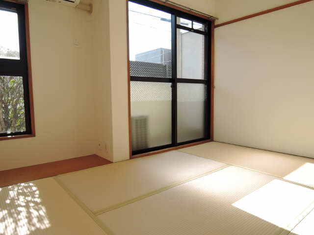 ハイライフ本山 リビング