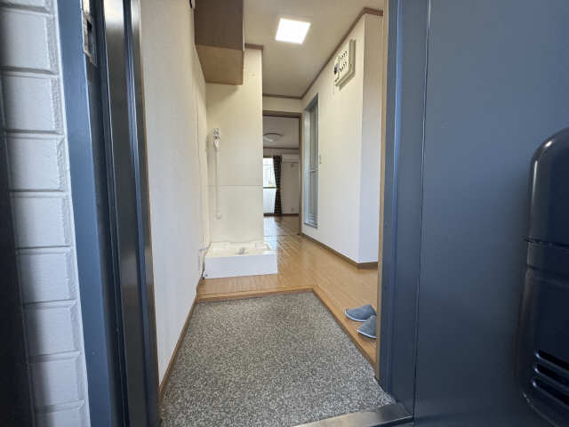 ノウブル前山 玄関